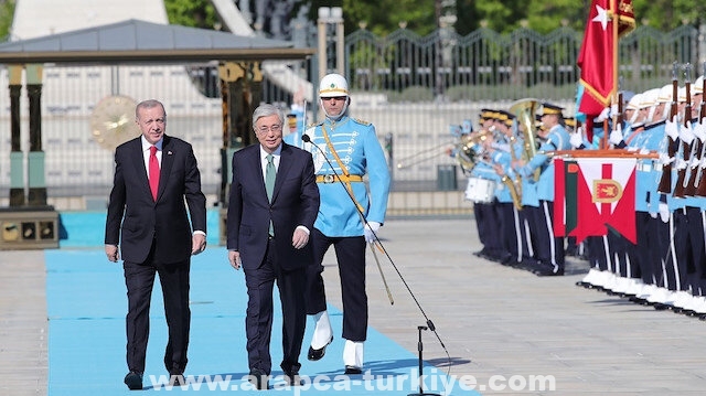 الرئيس أردوغان يستقبل نظيره الكازاخستاني بمراسم رسمية