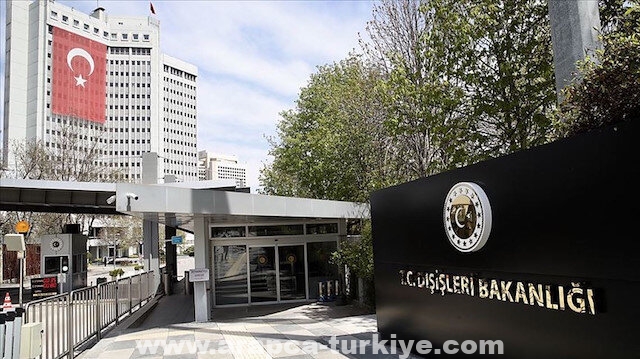 تركيا تستدعي مستشارة السفير الفرنسي إثر الاعتداء على قنصليتها