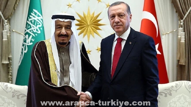 الرئيس أردوغان يطمئن على صحة العاهل السعودي