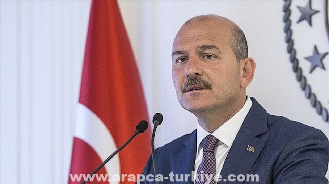 وزير تركي: أعدنا 335 ألف مهاجر غير نظامي لبلدانهم
