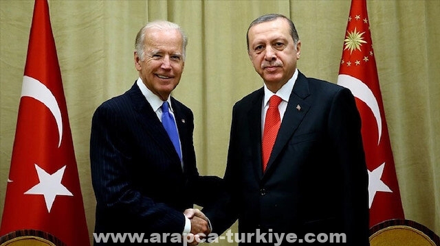 أردوغان وبايدن يبحثان العلاقات الثنائية وقضايا إقليمية