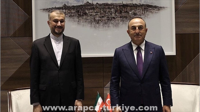 وزيرا خارجية تركيا وإيران يبحثان زيارة رفيعة المستوى بين البلدين