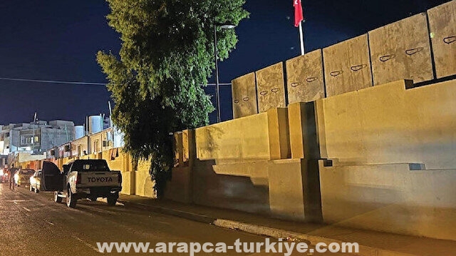 من يقف وراء الهجوم الصاروخي على القنصلية التركية في الموصل؟