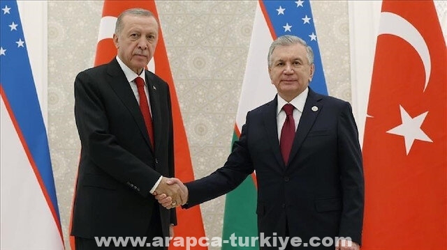 أردوغان يلتقي نظيرة الأوزبكي في سمرقند