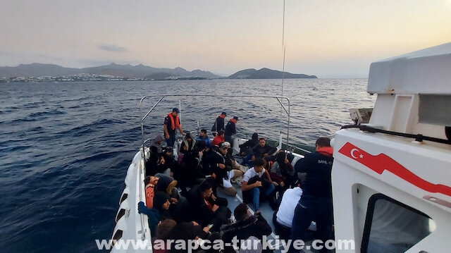 تركيا.. إنقاذ 32 مهاجرا قبالة سواحل موغلا