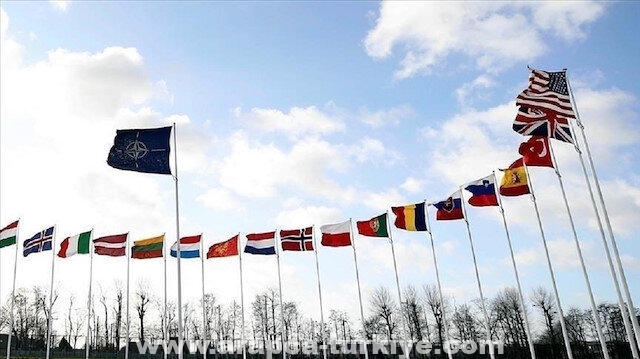 لاتفيا تدعو لتفعيل المادة الرابعة من ميثاق الناتو