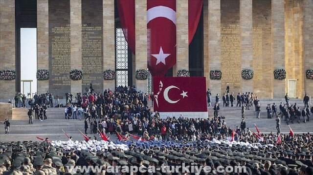 العالم التركي يحيي ذكرى وفاة أتاتورك