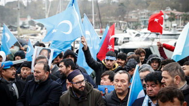 إسطنبول.. متظاهرون يحتجون على سياسات الصين في تركستان الشرقية