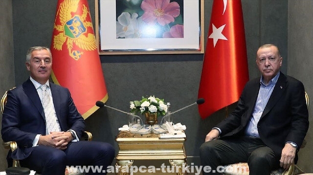 أردوغان يلتقي رئيس جمهورية الجبل الأسود
