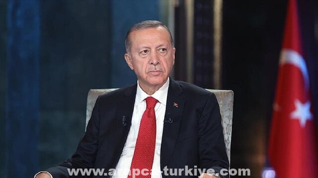 أردوغان يبحث مع رئيس وزراء العراق العلاقات وقضايا إقليمية