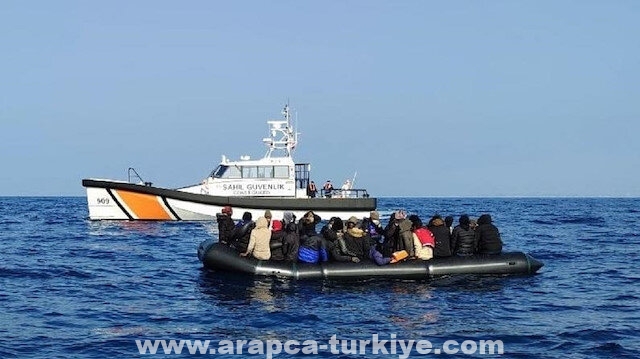 إنقاذ 40 مهاجرا غربي تركيا