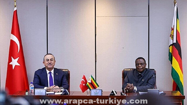 وزير خارجية زيمبابوي يشيد بالتجربة التركية