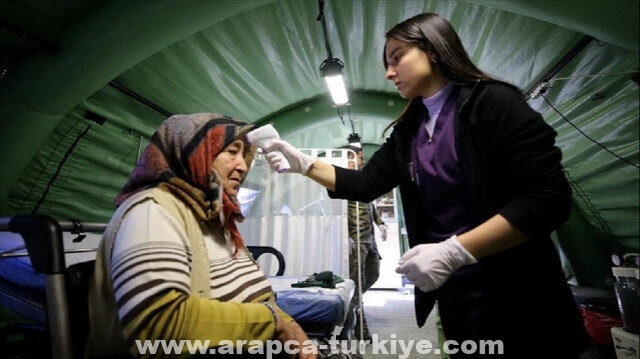مستشفى ميداني للجيش التركي يقدم خدمات للآلاف من متضرري الزلزال