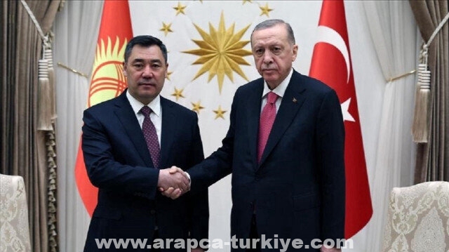 أردوغان يلتقي نظيره القرغيزي في أنقرة