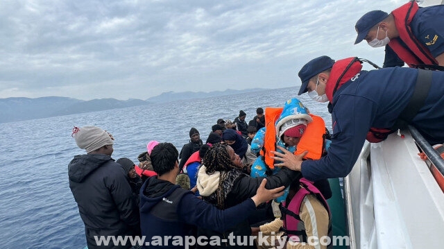تركيا.. إنقاذ 30 مهاجرًا قبالة سواحل موغلا