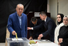 أردوغان يدلي بصوته في الجولة الثانية من الانتخابات الرئاسية التركية