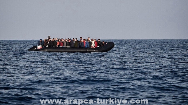 فقدان 3 قوارب تقل 300 مهاجر انطلقت من السنغال قبل 15 يوما