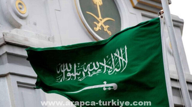 لبنان.. السفارة السعودية تدعو رعاياها "للمغادرة بسرعة"