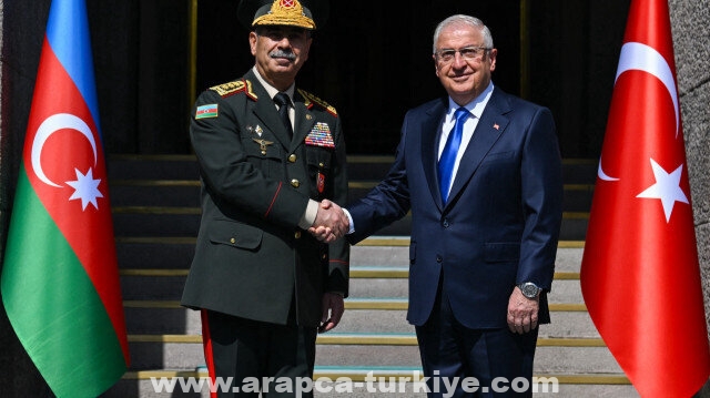 وزيرا الدفاع التركي والأذربيجاني يجريان مباحثات في أنقرة