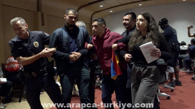 أرمن يعتدون على مشاركين في فعالية حول تركيا