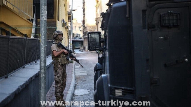 تركيا.. توقيف 24 مشتبهًا بانتمائهم لـ"بي كي كي" الإرهابي