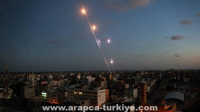 "حماس": قصف مستوطنة سديروت بـ100 صاروخ