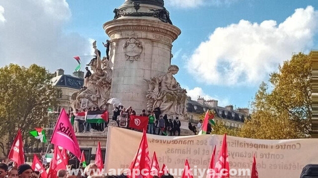 عشرات الآلاف في باريس يتظاهرون تضامنا مع الفلسطينيين