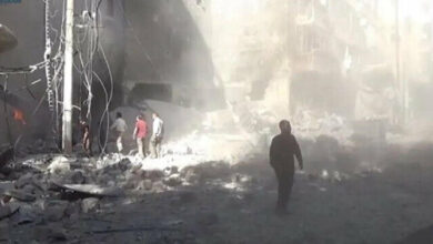 النظام السوري يقصف غربي حلب بالقنابل العنقودية