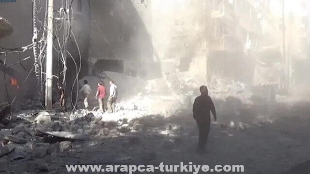النظام السوري يقصف غربي حلب بالقنابل العنقودية
