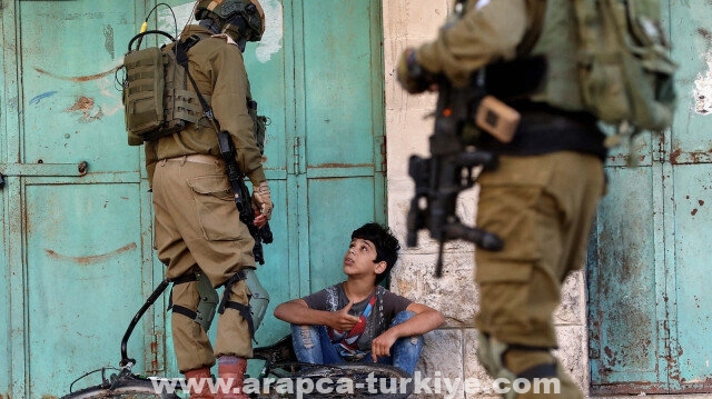 880 حالة اعتقال بحق الأطفال الفلسطينيين منذ بداية العام