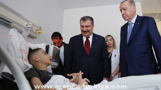 الرئيس أردوغان يزور مرضى فلسطينيين نقلتهم تركيا من غزة