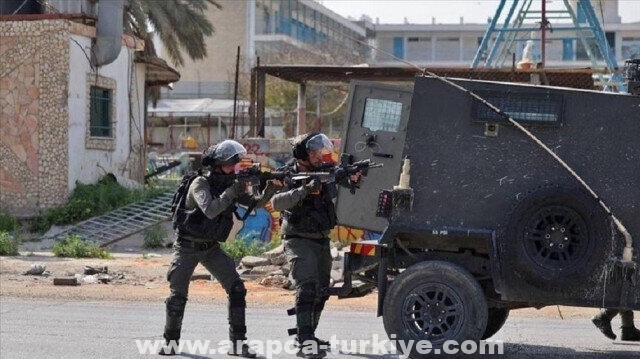 الضفة.. الجيش الإسرائيلي يقتحم بلدات ويعتقل فلسطينيين