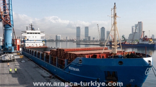 انطلاق سفينة تركية تحمل ألفين و334 طناً من المساعدات لفلسطين