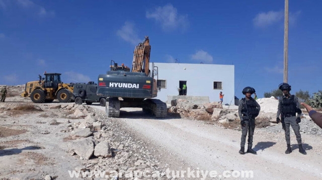 جيش الاحتلال الإسرائيلي يهدم شقتين جنوبي الضفة