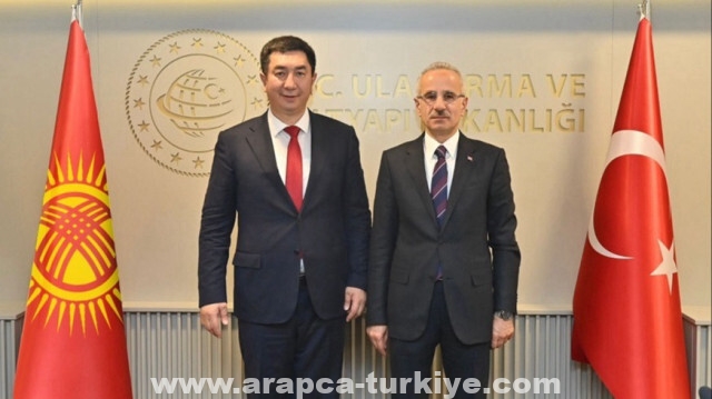 وزير النقل التركي يبحث مع نظيره القرغيزي "الممر الأوسط"