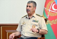 وزير دفاع أذربيجان: الصناعات الدفاعية التركية تتطور بسرعة